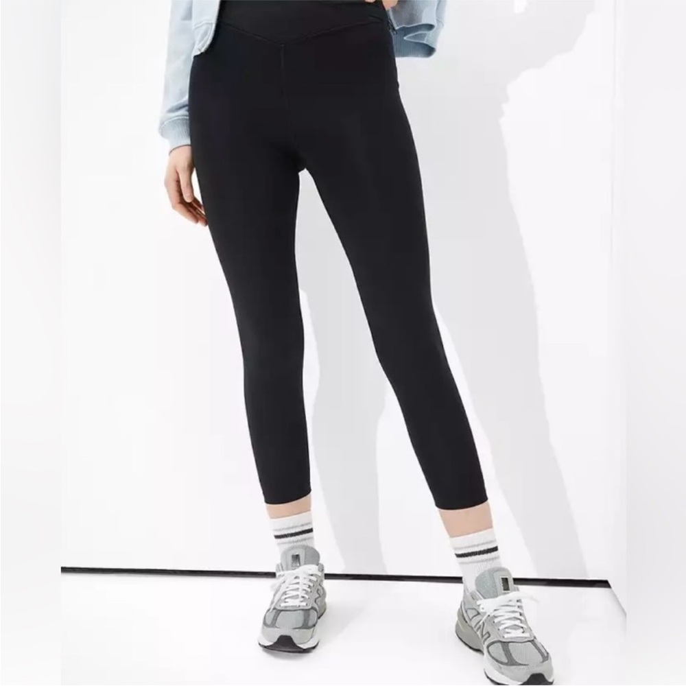 NWT American Eagle The Lightweight Everything 7/8 Legging Size S